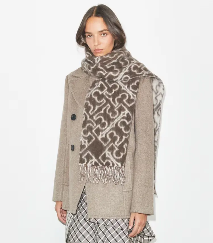 Puzzle Logo Scarf - Image 4