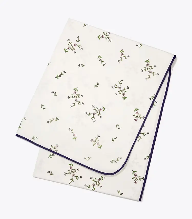 Jolie Fleur Square Tablecloth, 70"