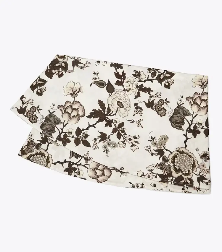 Happy Times Bouquet Round Tablecloth, 120"