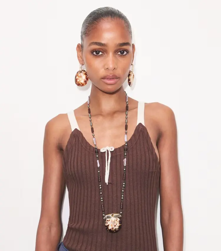 Runway Shell Necklace - Image 3