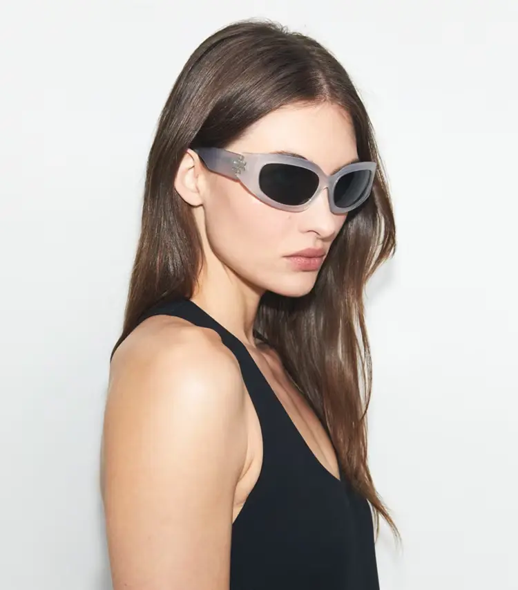 Eleanor Broken Logo Sunglasses - Image 4