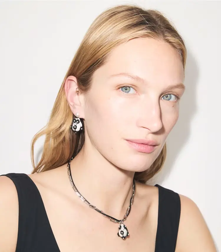 Curiosity Double-Strand Pearl Pendant - Image 3