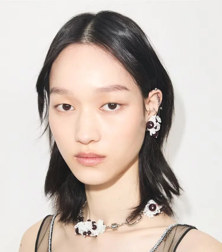 Large Runway Beaded Necklace - Image 3
